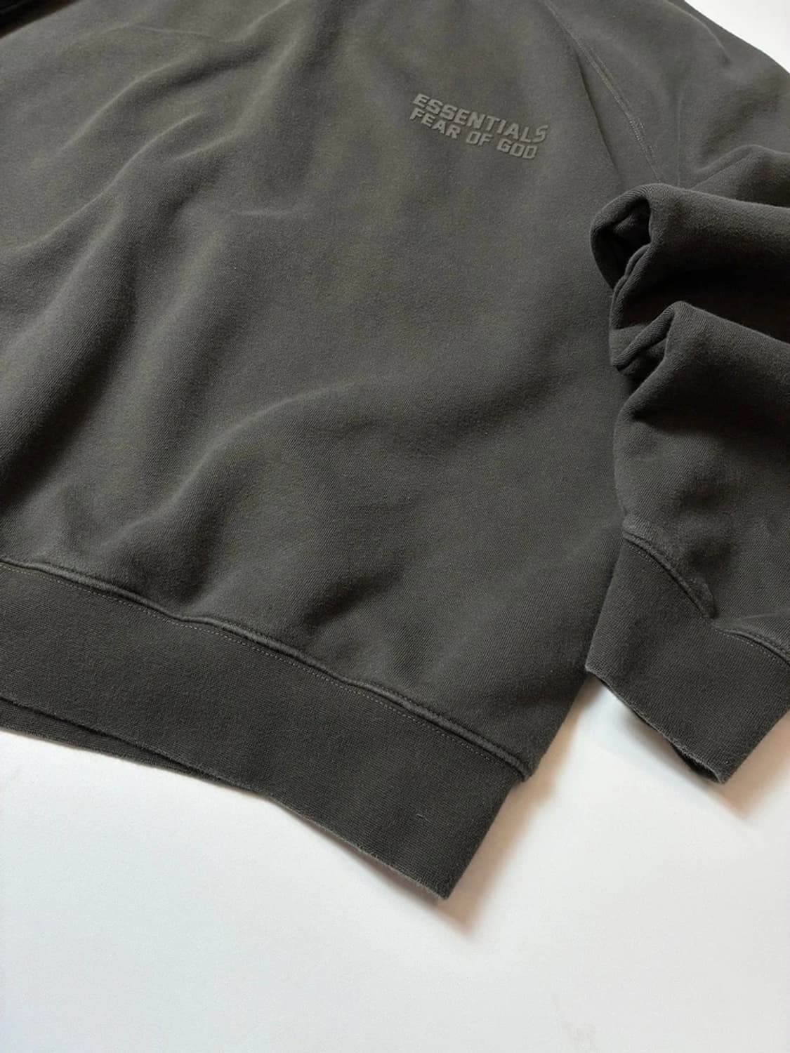 에센셜 피어오브갓 로고 시그니처 오버 맨투맨 PN9141 상품이미지3