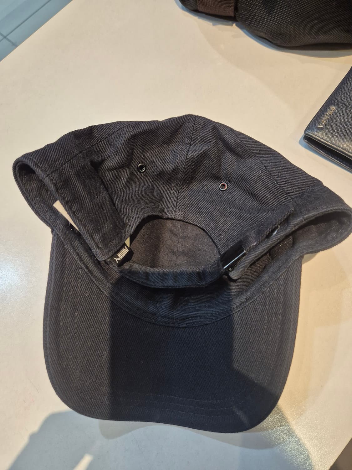 푸마 x 아미 로우 커브 캡 블랙 판매합니다 상품이미지2