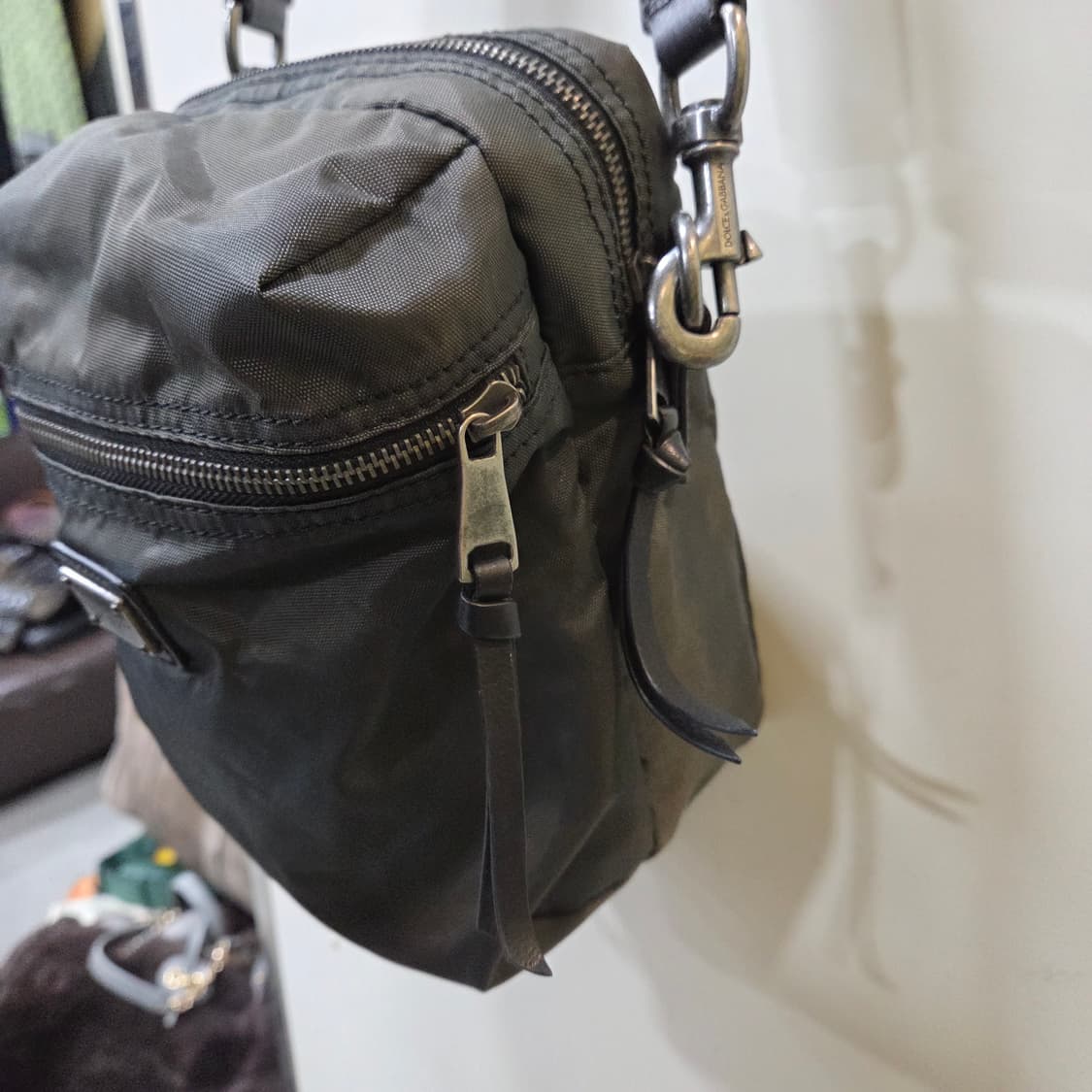 돌체앤가바나 플레이트 크로스백 상품이미지9