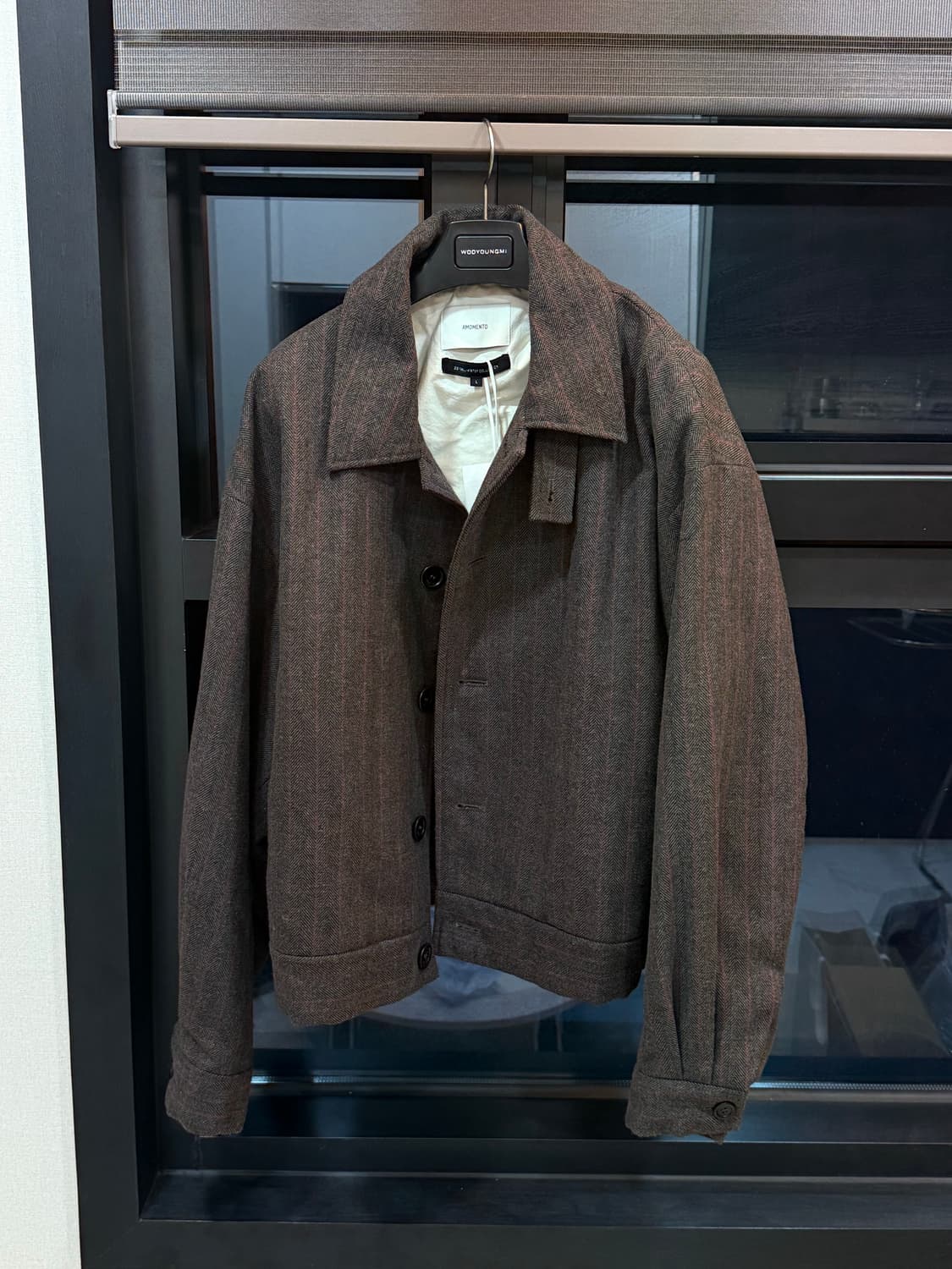 아모멘토 패디드 울 스트라이프 자켓 브라운 l 상품이미지2