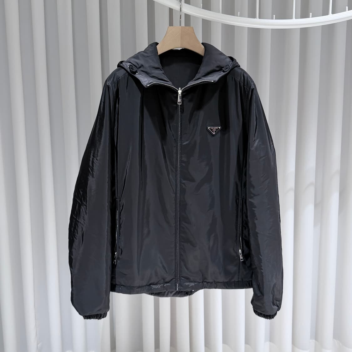 56 / 프라다 리나일론 리버시블 블랙 자켓 상품이미지3