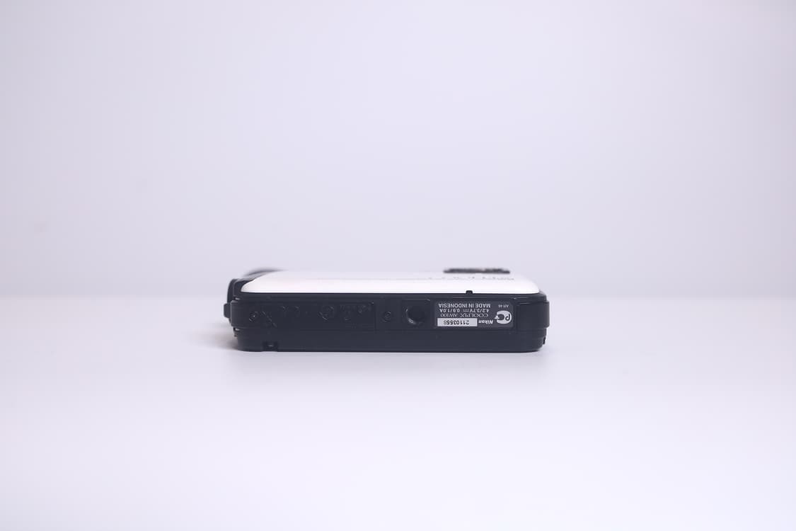 니콘 쿨픽스 AW100 화이트 상품이미지5