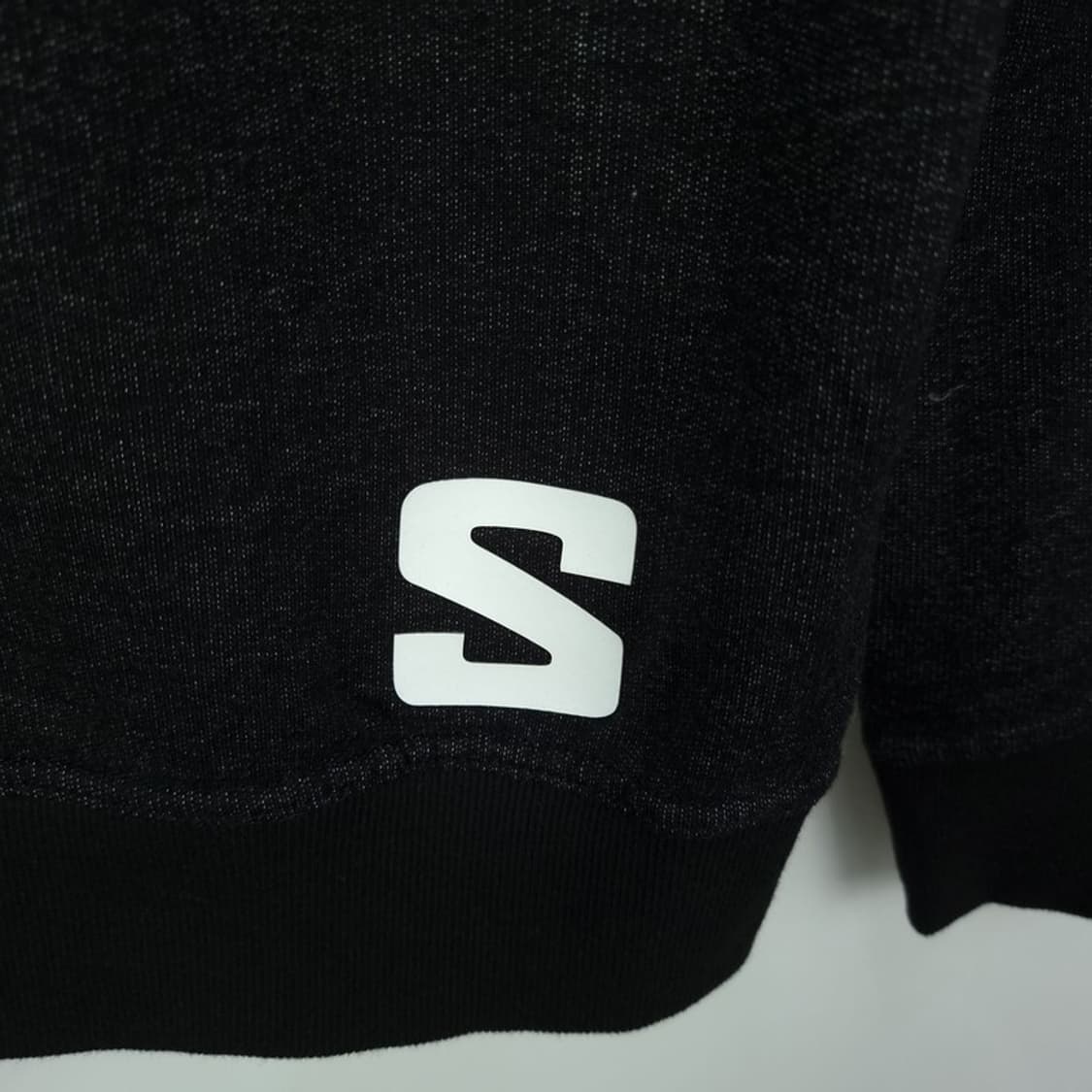 [살로몬] 로고 프린팅 후드티 블랙 M18692 상품이미지4