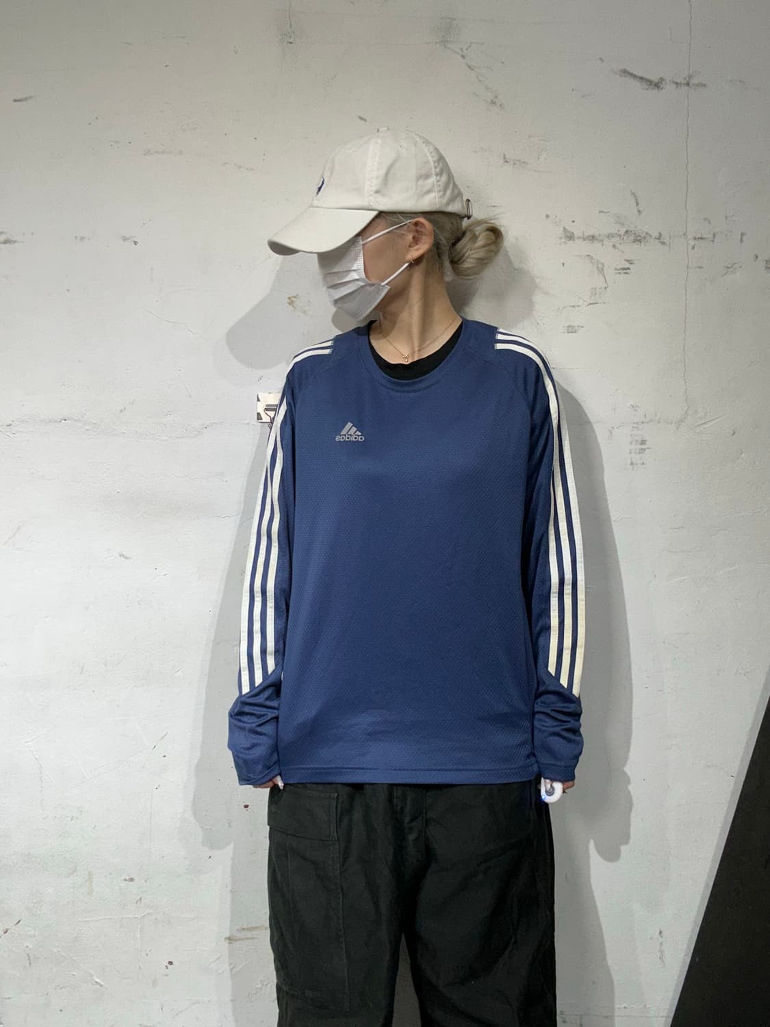 아디다스 네이비 스포티 블록코어 화이트 삼선 긴팔티 M 상품이미지2