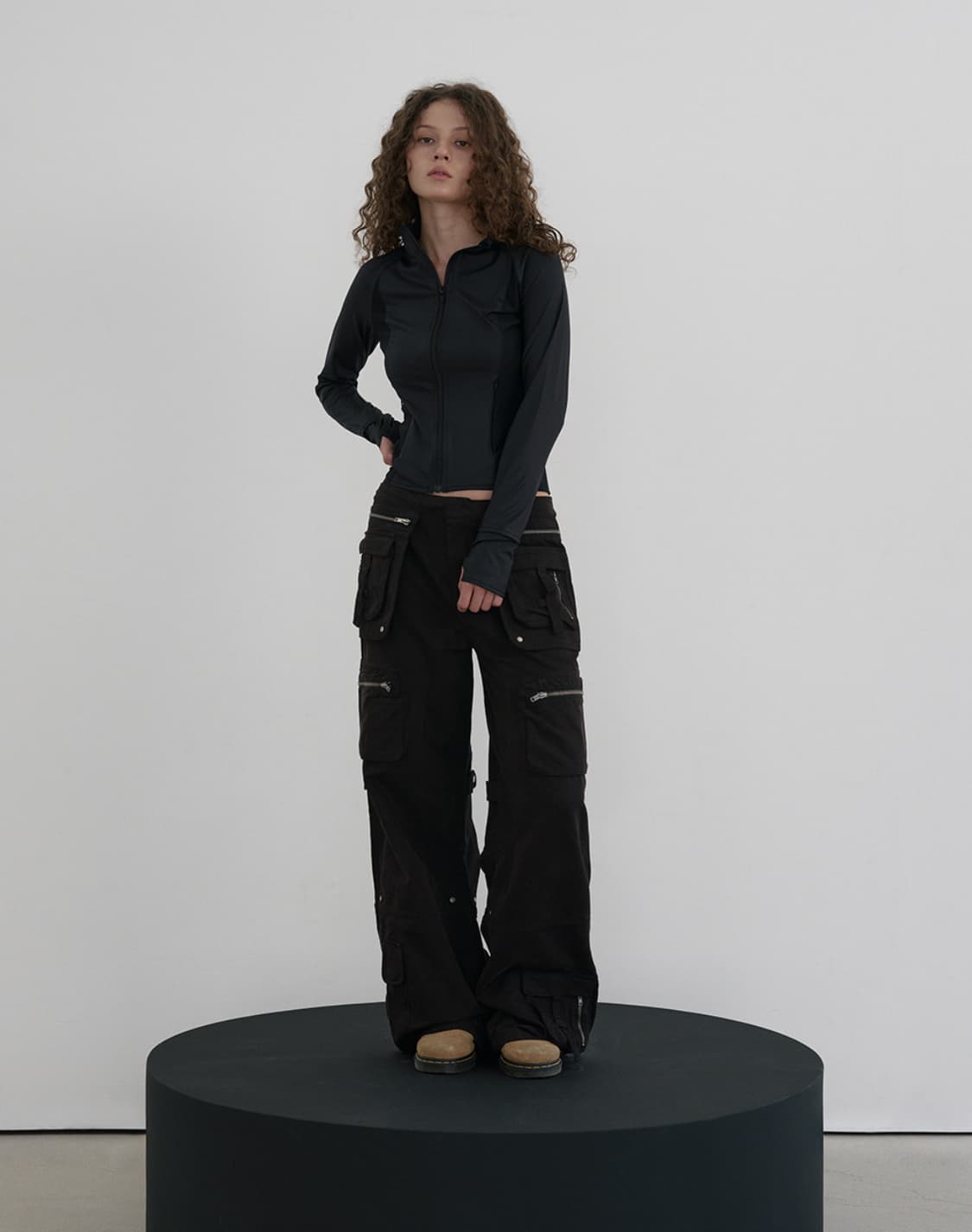 [택o 새상품] 우알롱 로우라이즈 워시드 커프 카고 팬츠 블랙 s 상품이미지2