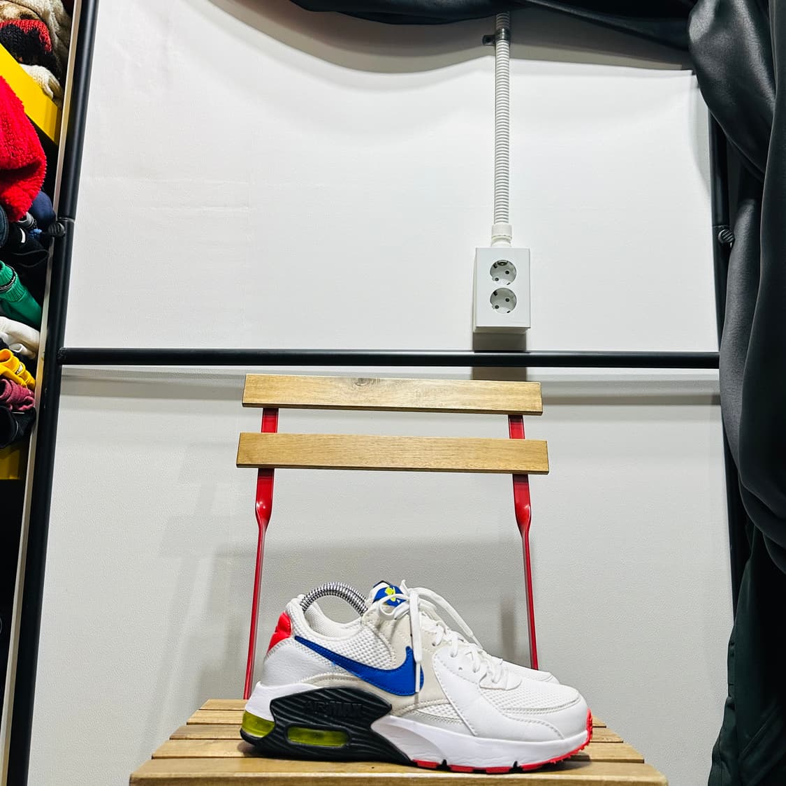 250) 나이키 운동화 남녀공용 신발 에어맥스 엑시 상품이미지1