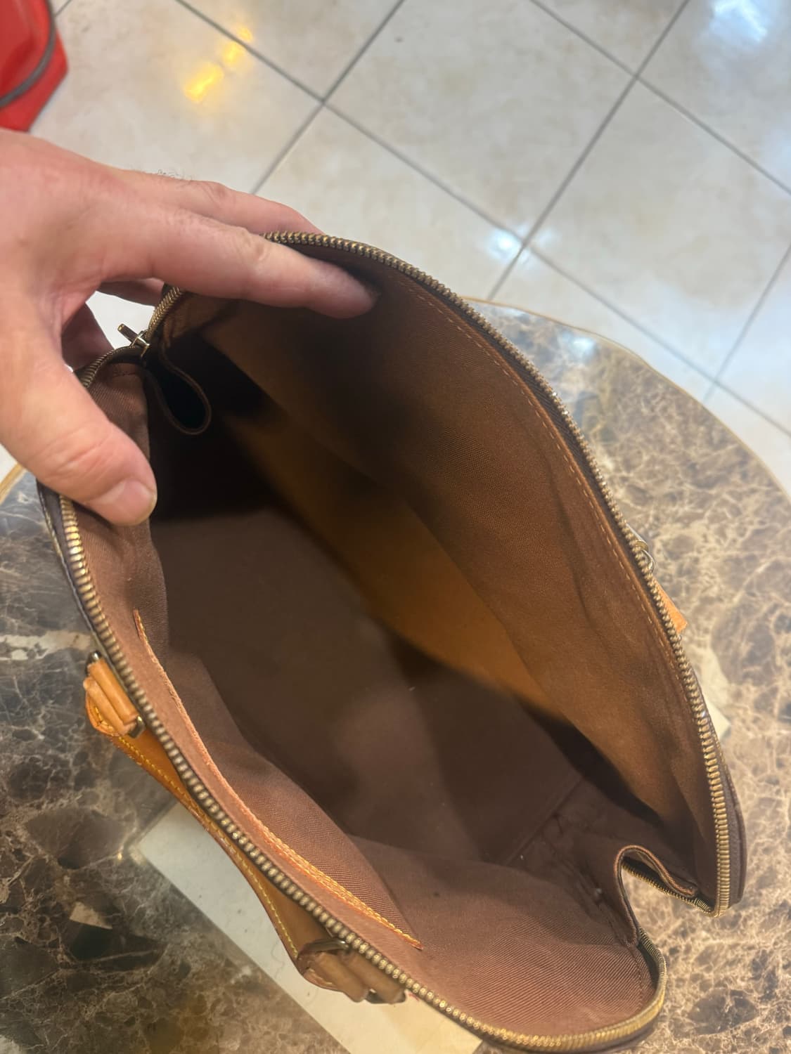 정품 루이비통 알마 토트백 팝니다 상품이미지6