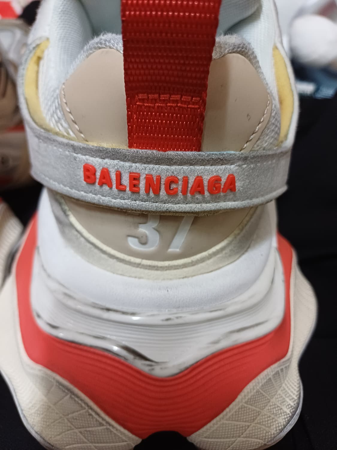 발렌시아가 카고스니커즈 37 상품이미지9