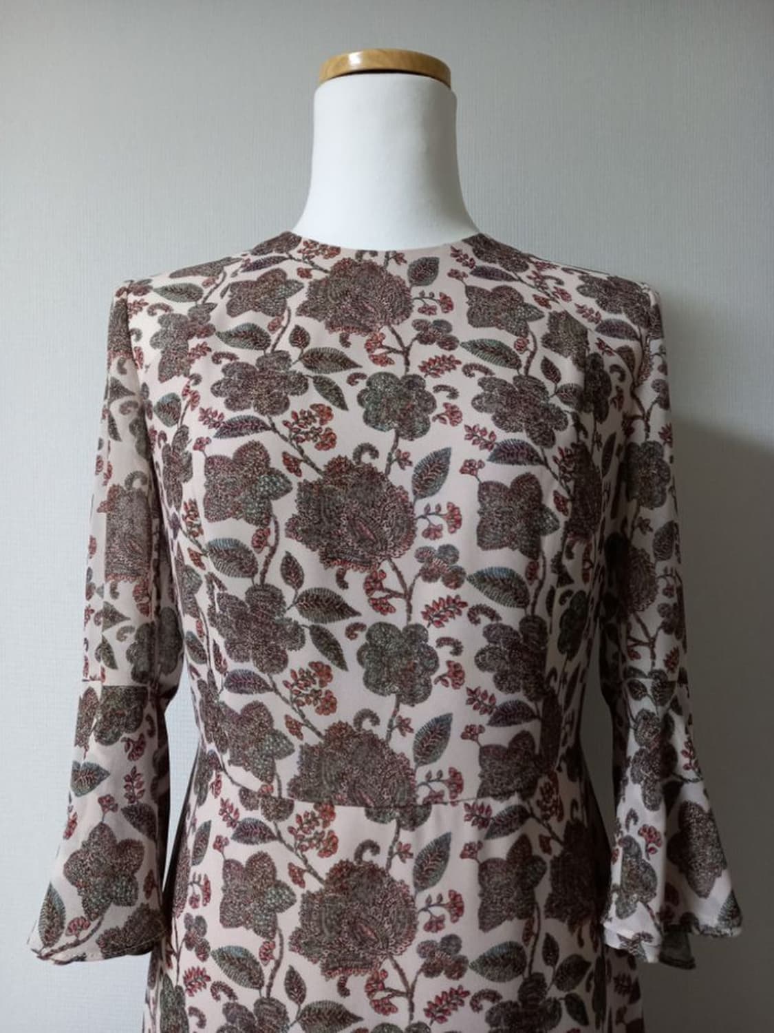 모조에스핀 원피스 상품이미지5