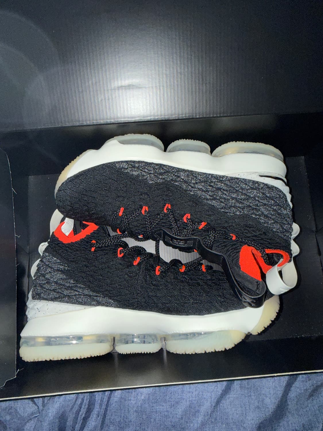 나이키 르브론 XV 농구화 상품이미지3