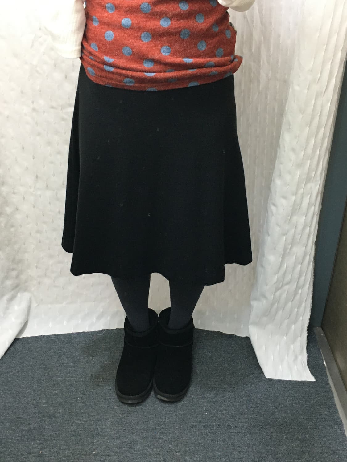 블랙 미디 스커트  상품이미지4