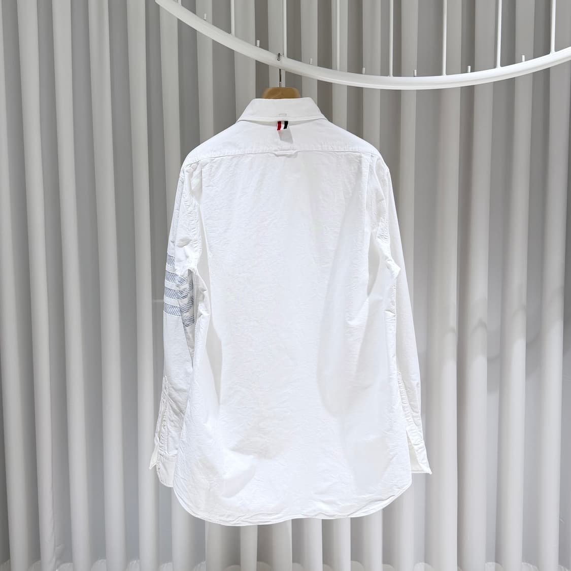 (A+/5) / 톰브라운 그레이 사선완장 옥스포드 셔츠 화이트 상품이미지4