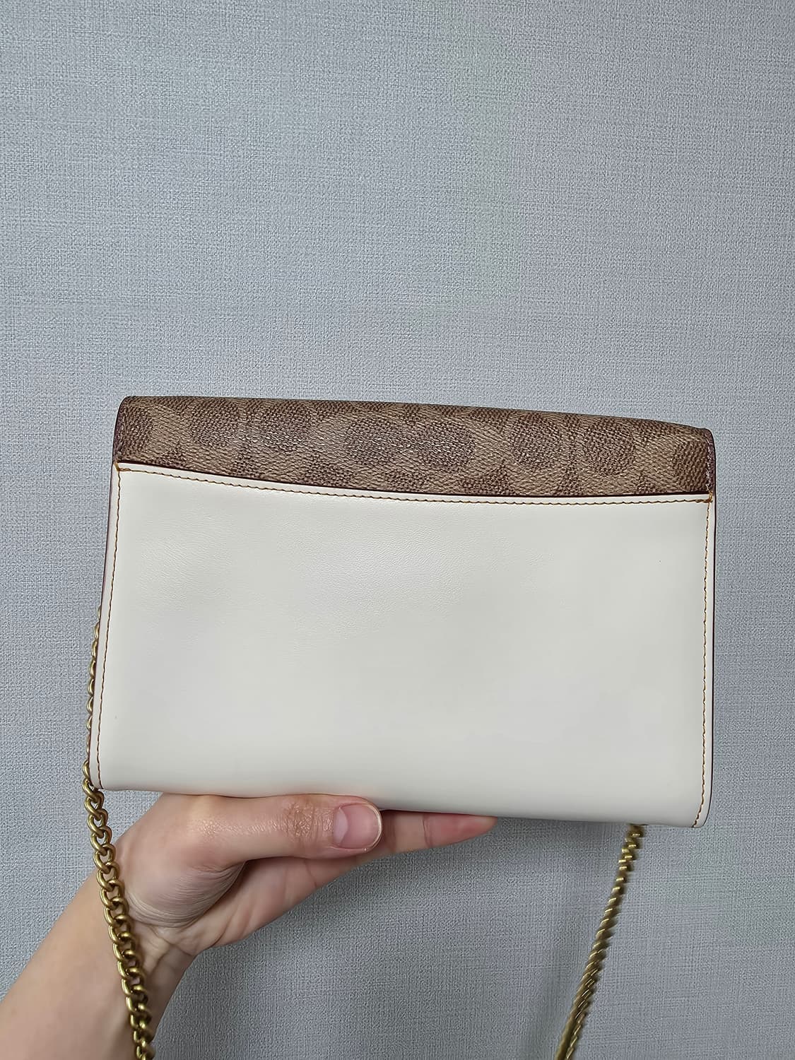 [코치] 시그니처 체인 카드지갑 상품이미지2