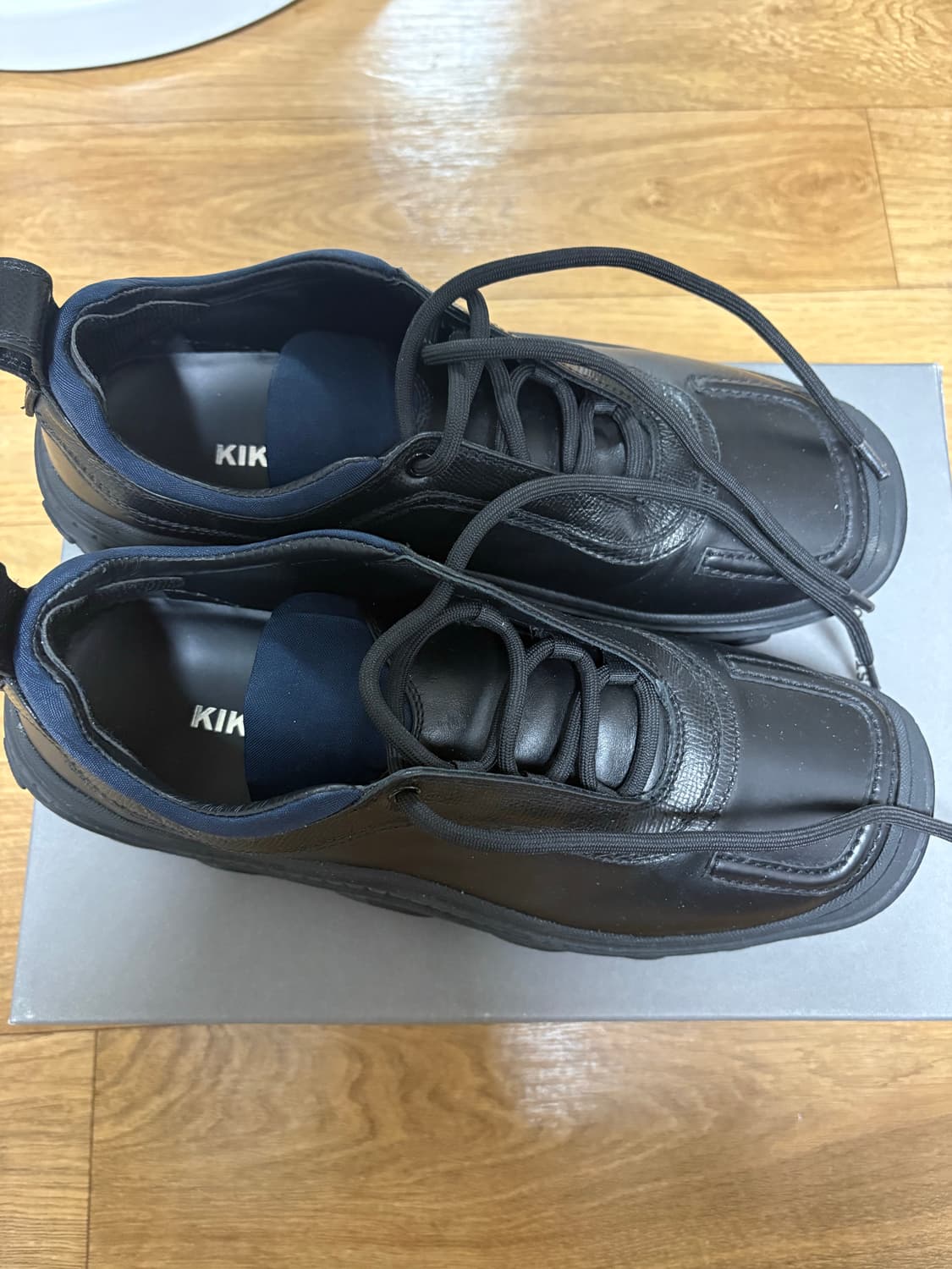 키코 코스타디노브 톤킨 레이스업 슈즈 블랙 43 상품이미지4