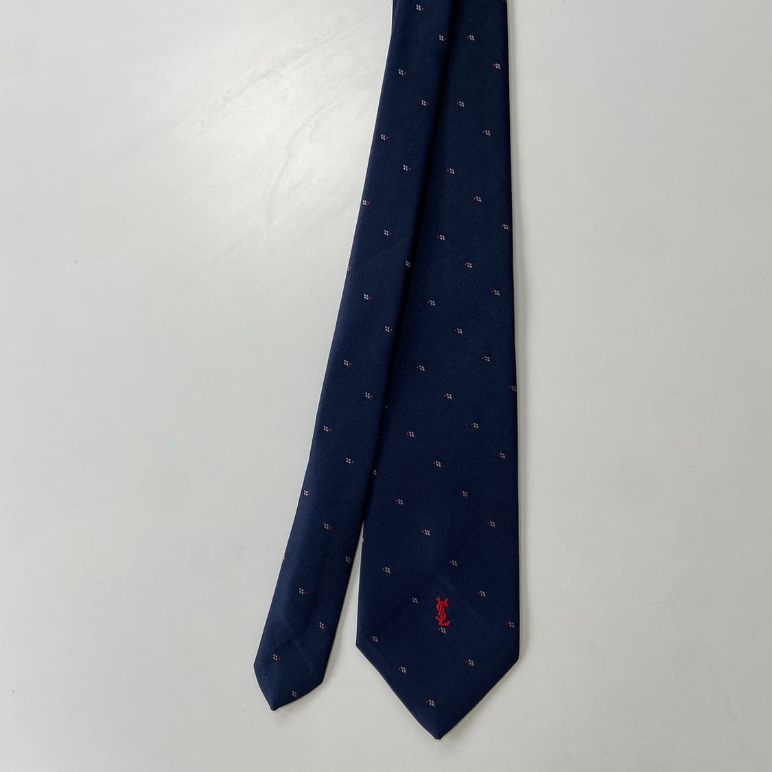 입생로랑(YSL) 명품 정품 심플로고 넥타이 7.8cm 상품이미지1