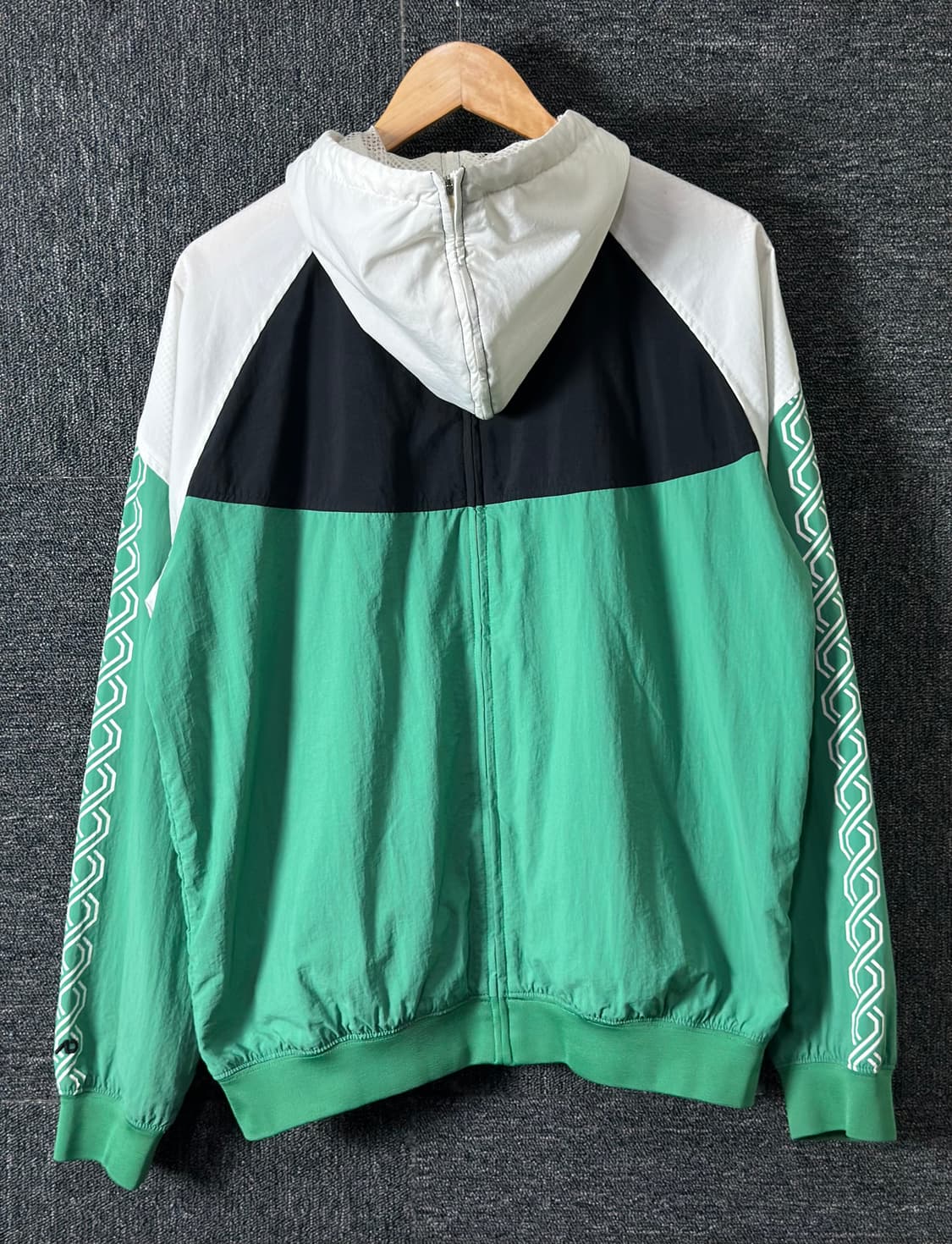 나이키 윈드러너 바람막이 그린/블랙/화이트 L 상품이미지2