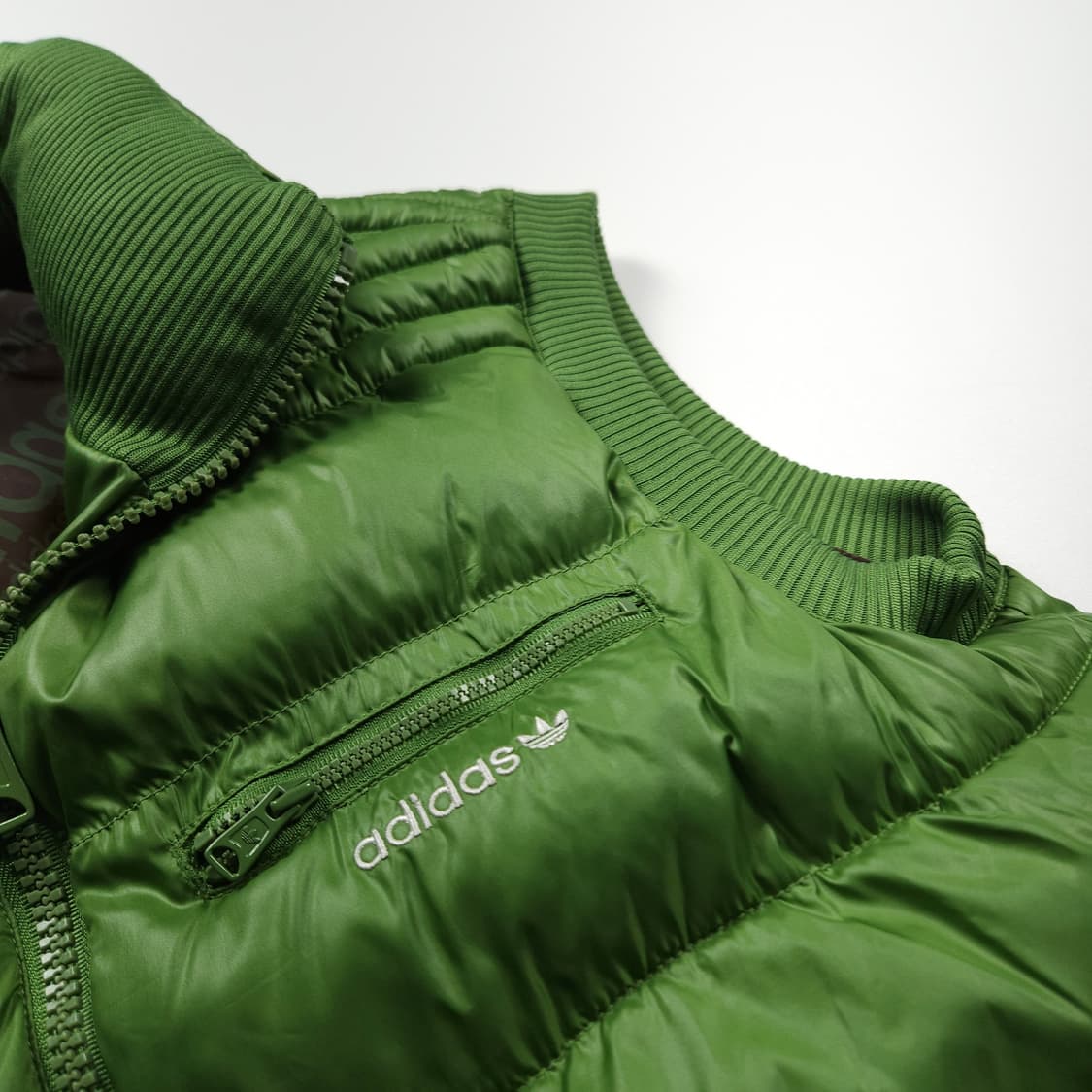 아디다스 y2k 올드스쿨 빈티지 글로시 패딩 베스트 (L) 상품이미지3