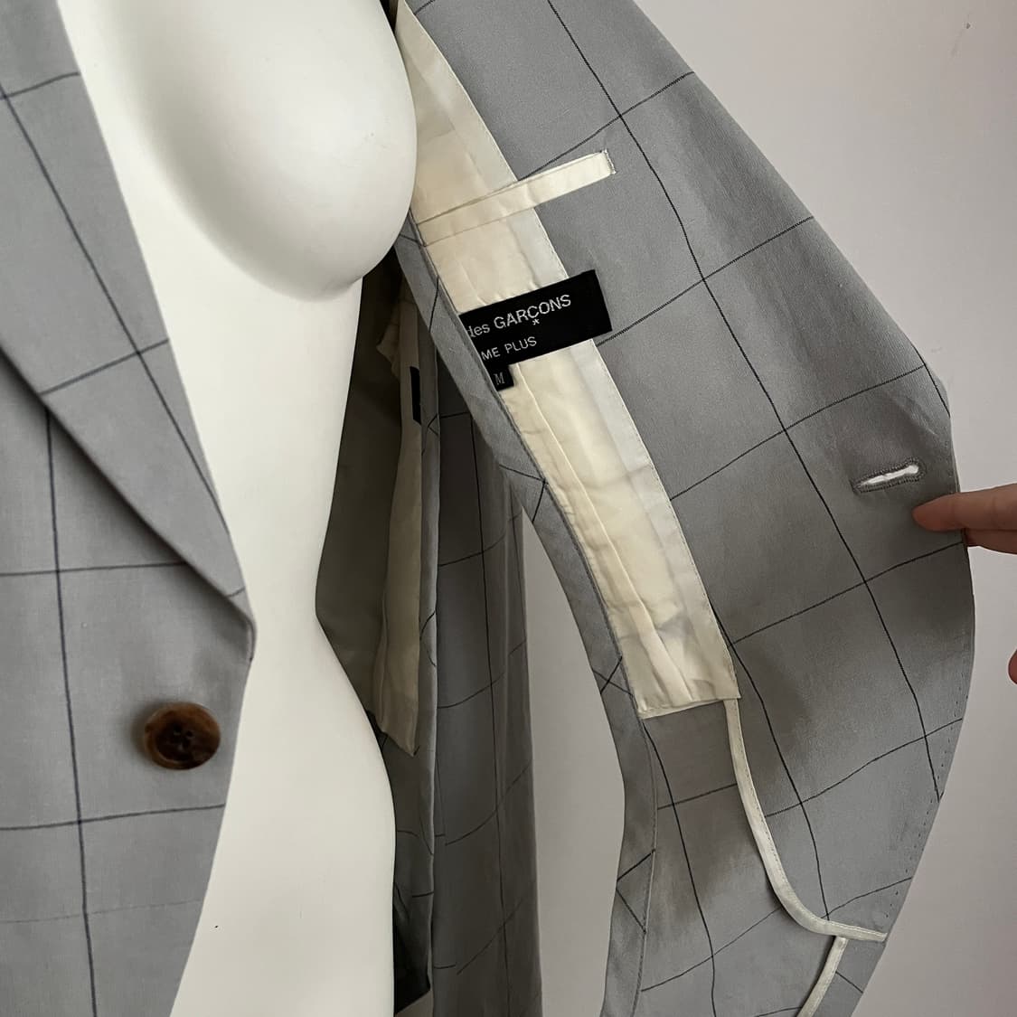 옴므플러스 16SS 컷아웃 블레이저 상품이미지8