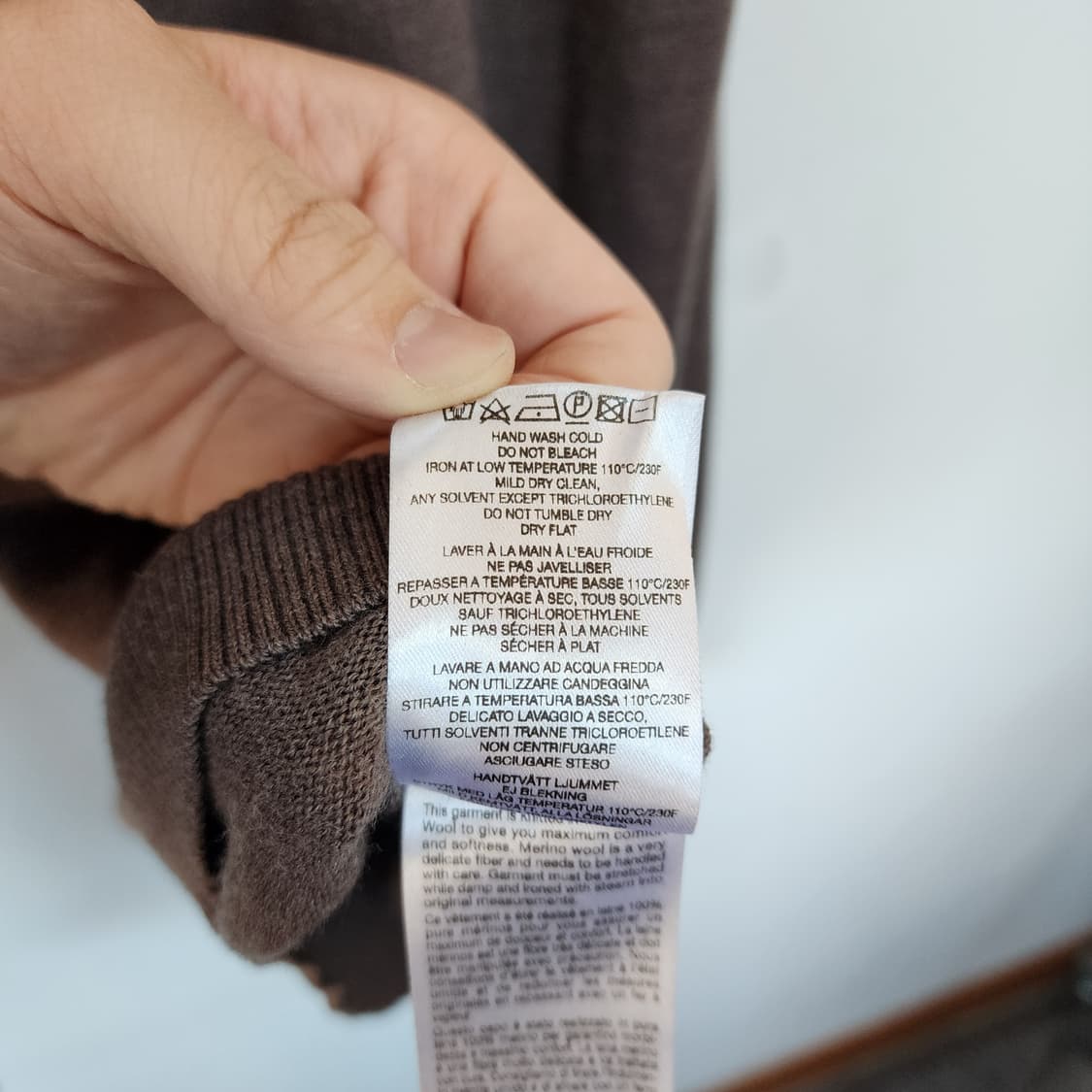 제이린드버그 브이넥 니트 브라운 상품이미지5