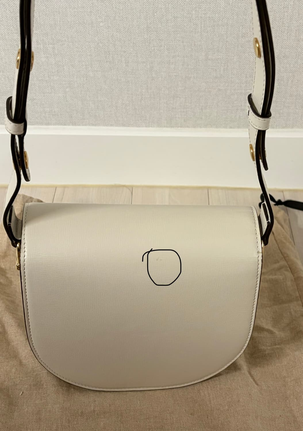 구찌 1955 홀스빗 라운드 미니 숄더백 판매합니다. 상품이미지4