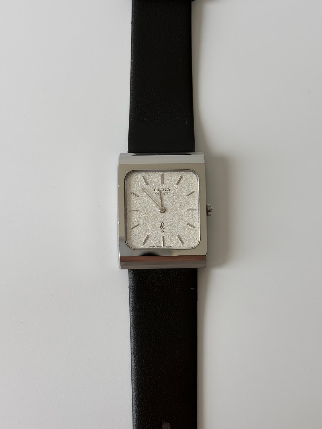 세이코 1970년대 텍스처 다이얼 실버 스퀘어 쿼츠 남성 상품이미지2