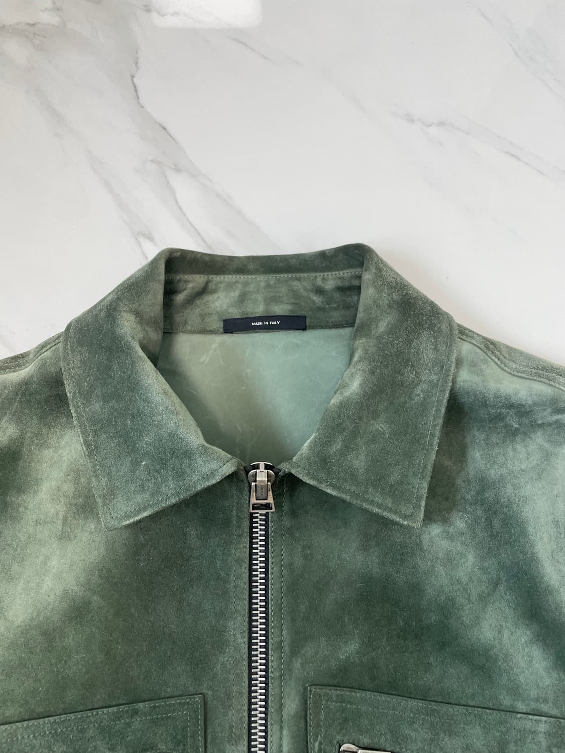 톰포드 스웨이드 투포켓 트러커 자켓 50 상품이미지2