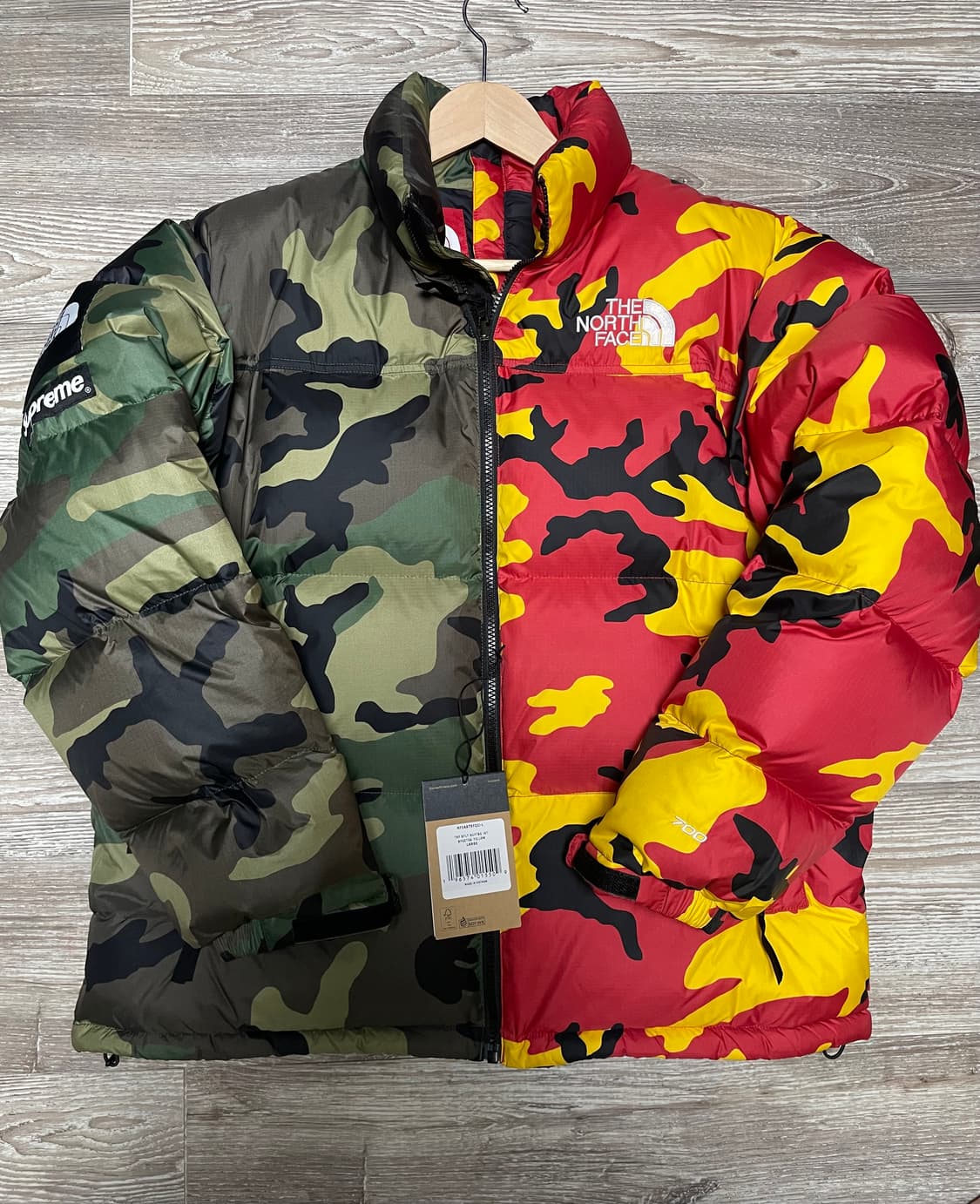 슈프림 노스페이스 스플릿 카모 눕시패딩 상품이미지1