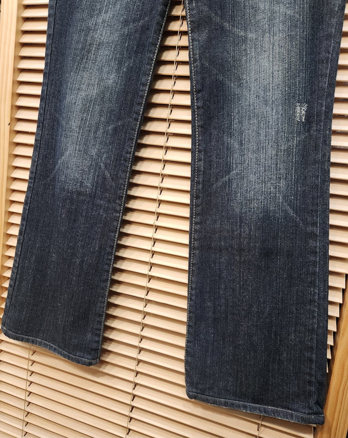 한섬SJSJ 다크워싱 부츠컷청바지29 상품이미지3