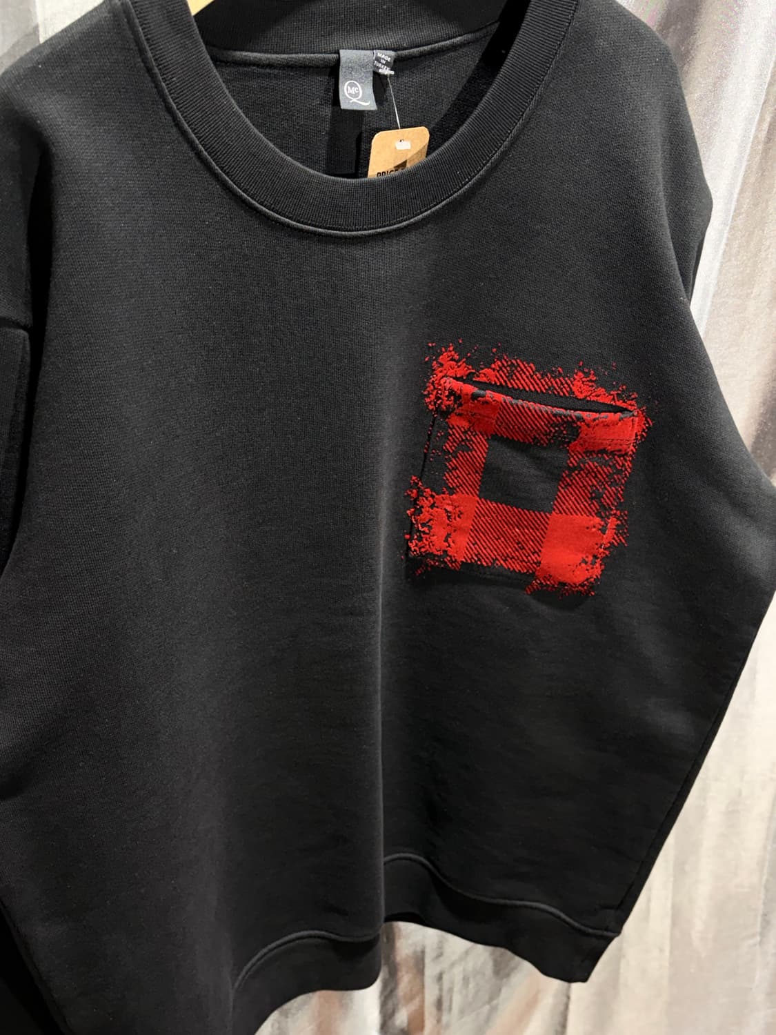 XL McQ 알렉산더맥퀸 블러드 페인팅 포켓 블랙 맨투맨 상품이미지4