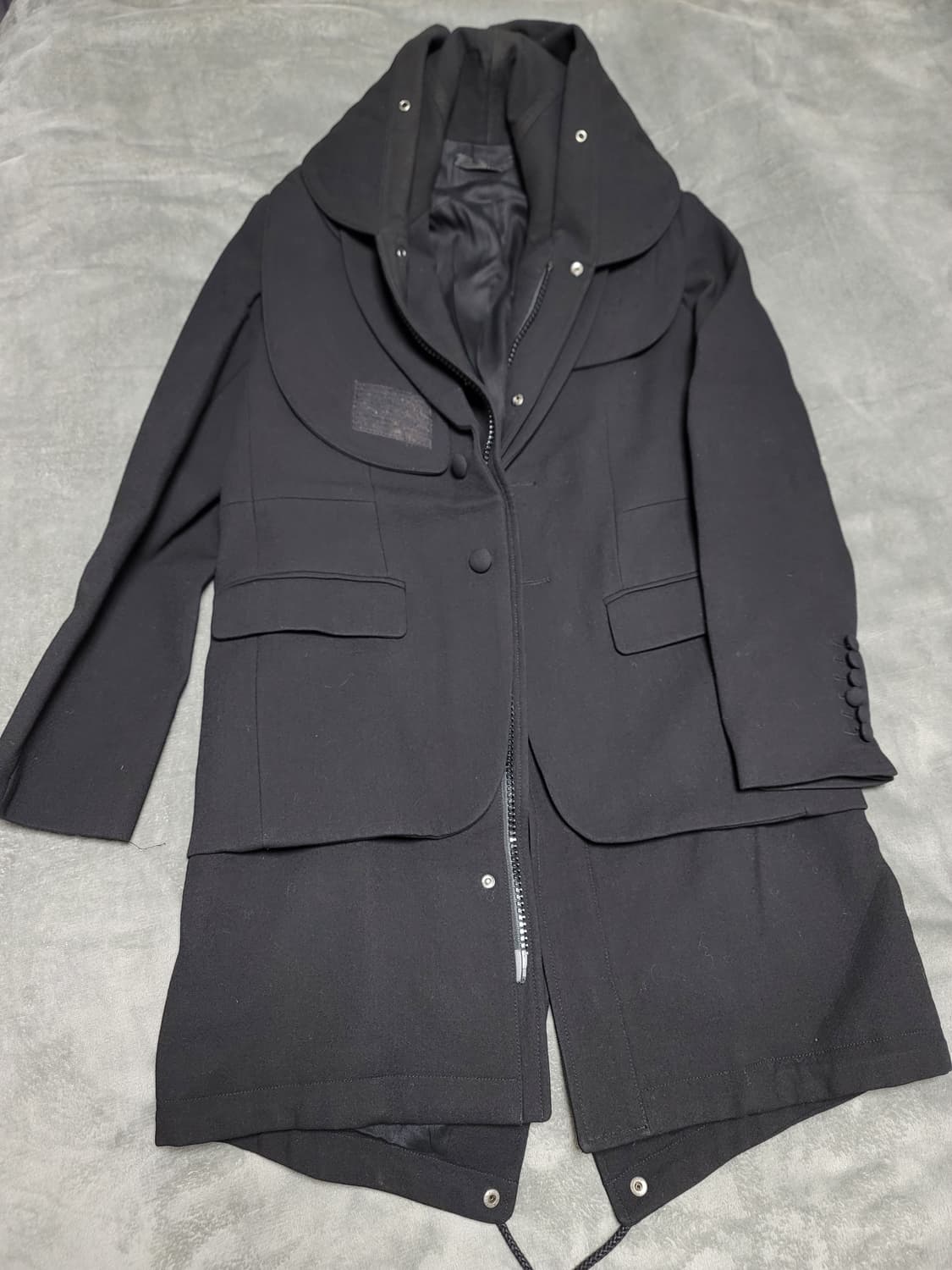 [S]맨즈온 지방시 모티브 레이어드 코트 블랙 상품이미지3