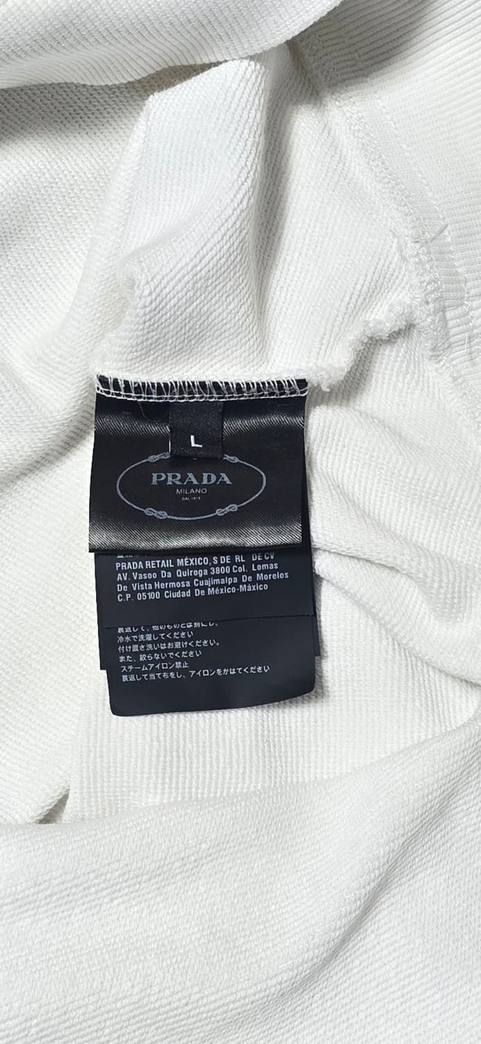 프라다 밀라노 흰색 맨투맨 L 상품이미지4