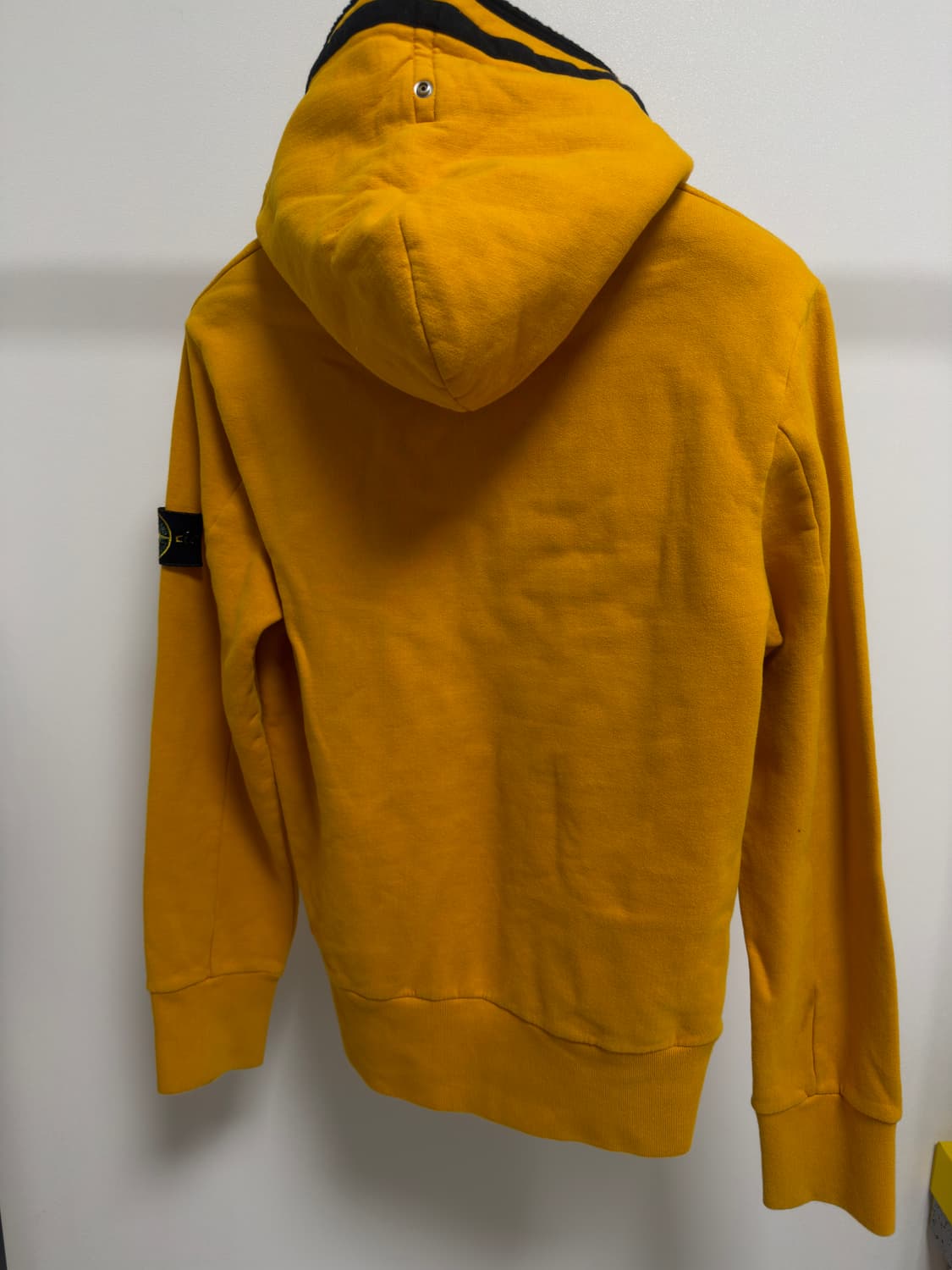 [ L ] 00‘s 스톤아일랜드 핑거홀 아카이브 스웻 후드 상품이미지4