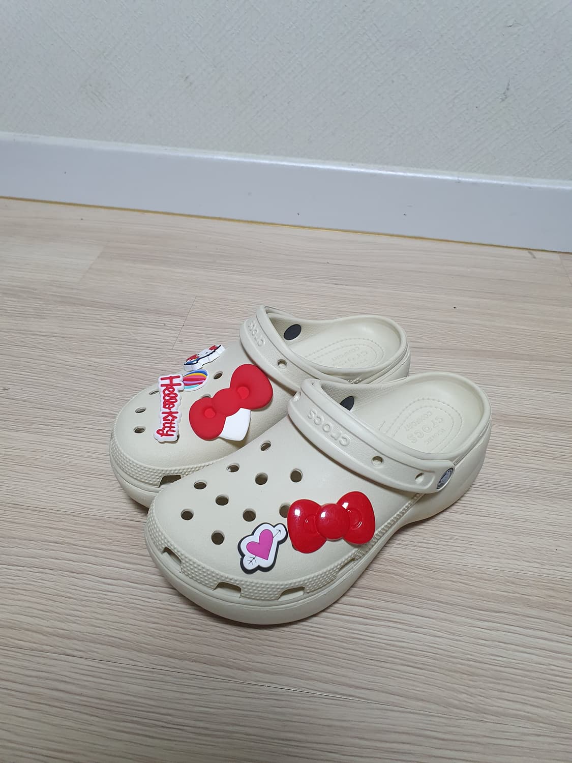 크록스 클래식 플랫폼 샌들 슬리퍼 240 상품이미지4