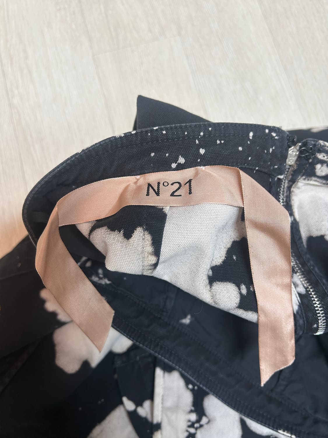 누메로벤투노 슬림핏 트임 스커트 상품이미지5