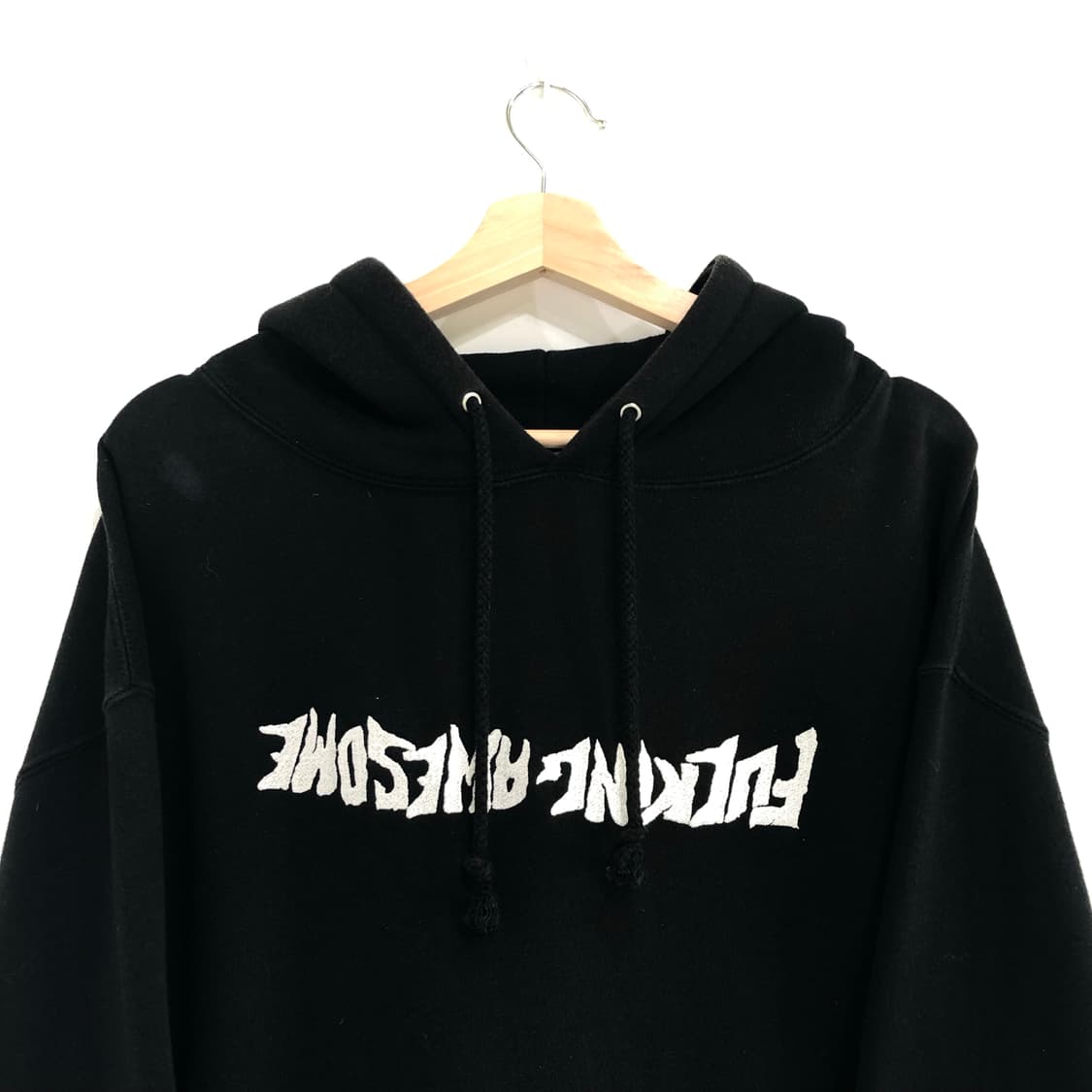 퍼킹어썸 블랙 로고 후드티 상품이미지3