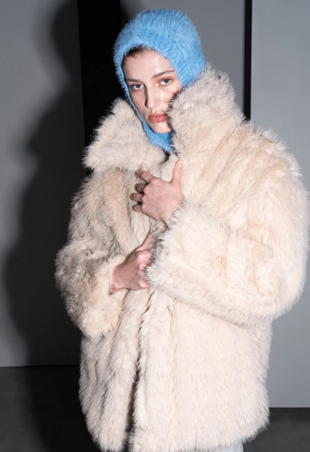 320쇼룸 에코 퍼자켓 eco fur jacket 상품이미지3