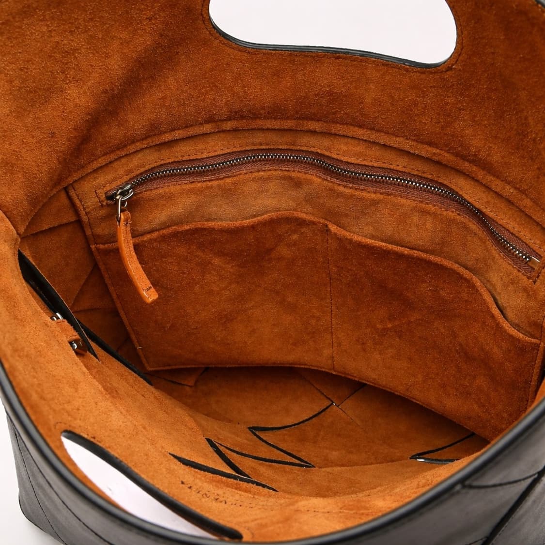 [S급] 보테가 베네타 인트레치아토 위빙 토트백 블랙 판매합니다!!! 상품이미지3