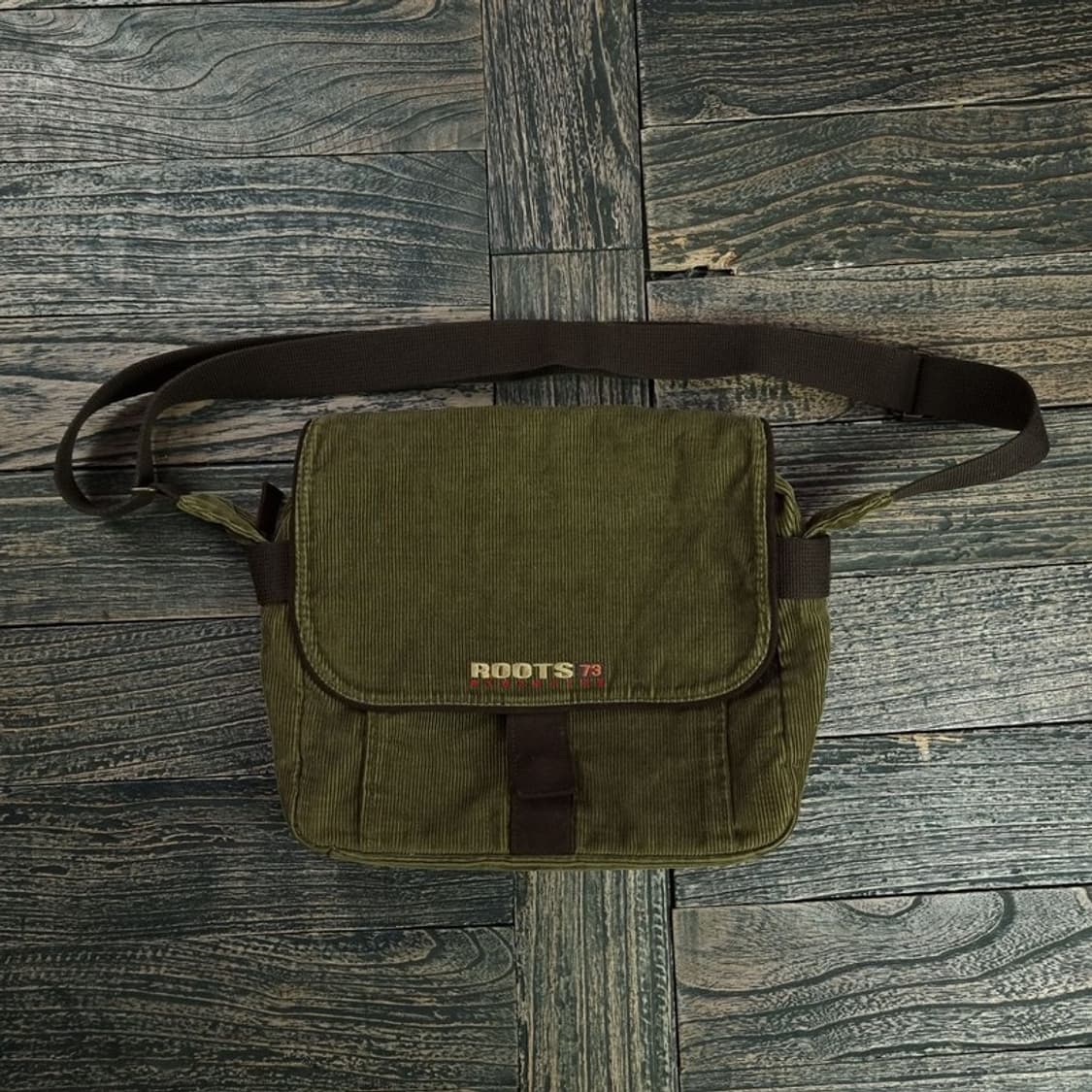 [루츠캐나다] 코듀로이 골덴 크로스백 M17765 상품이미지2