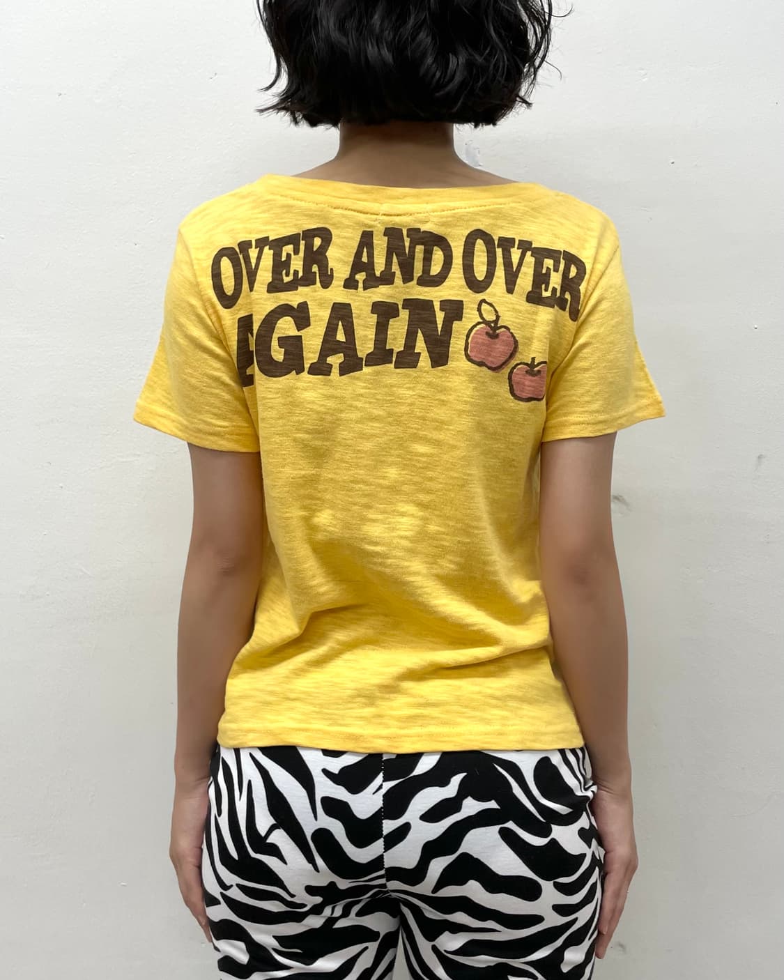  PASTIME Checkered Cutie Mustard T-shirt 상품이미지3