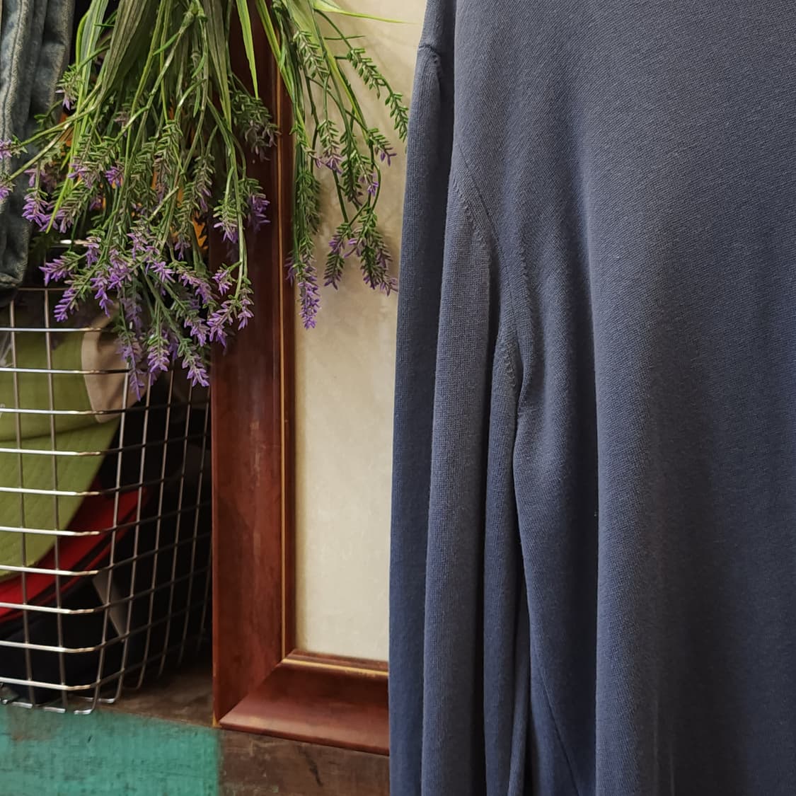 malo 말로 스트레치 코튼 롱 슬리브 브이넥 티셔츠 50 상품이미지4