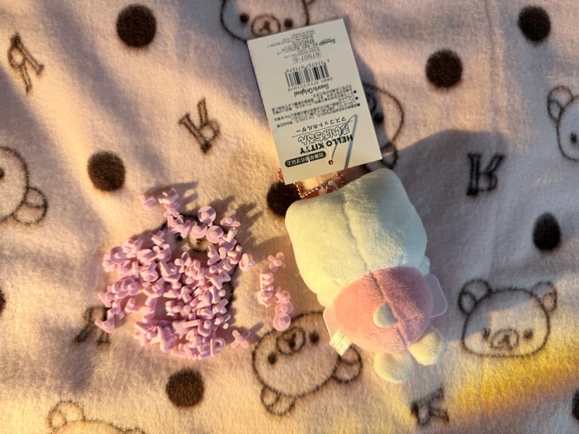 헬로키티 인형 키링*알파벳 비즈 세트 상품이미지2