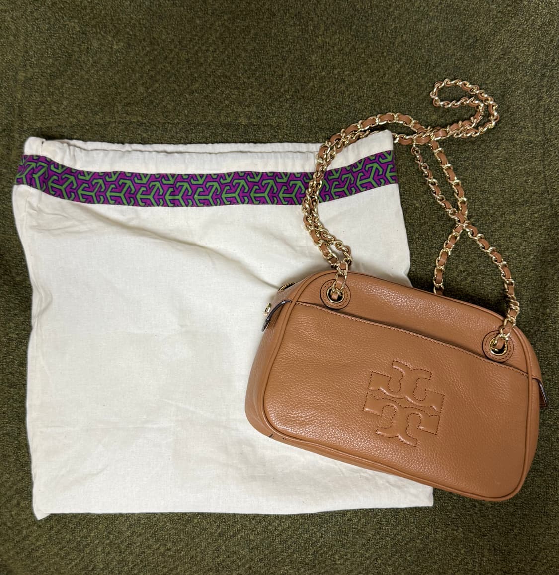 토리버치 테아체인 크로스백 상품이미지4