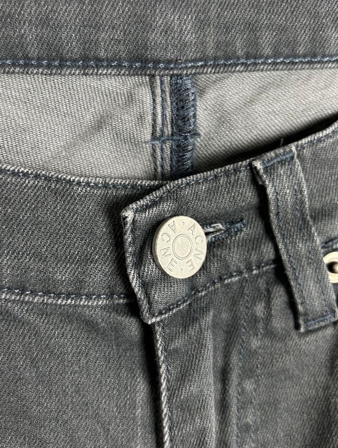 Acne Studios Max Darko Slim Leg Jeans 상품이미지4