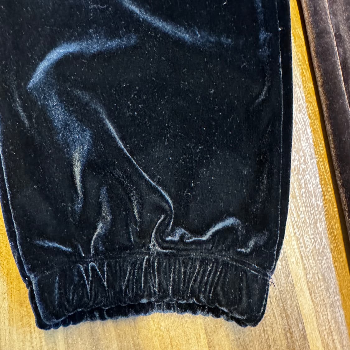 여성 벨벳 조거팬츠 블랙 / 브라운 (허리밴딩 55-77 ) 상품이미지5