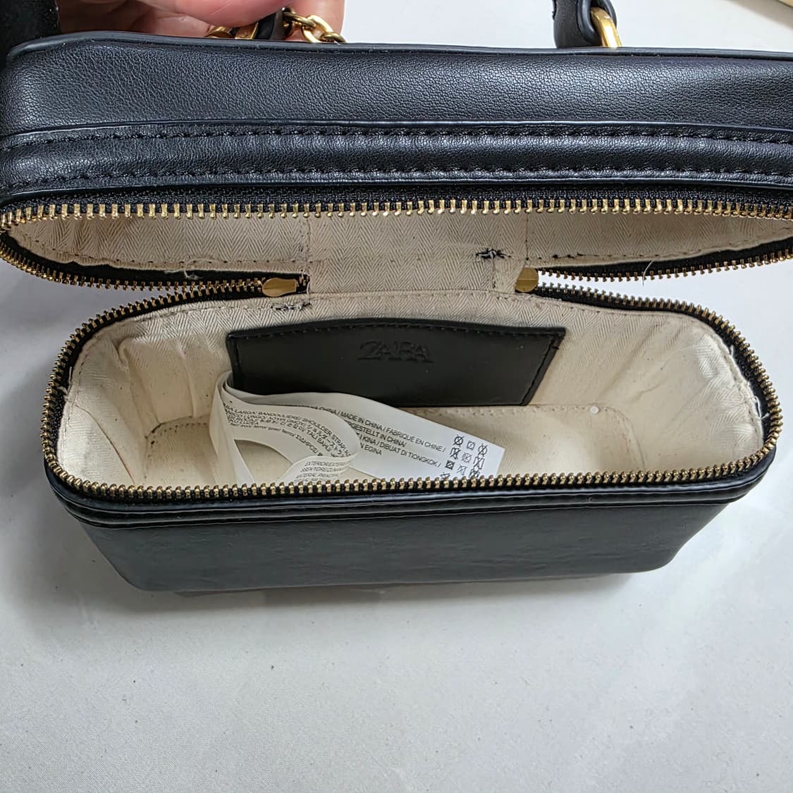 1812 자라 블랙 체인 미니 크로스백 가방 상품이미지6