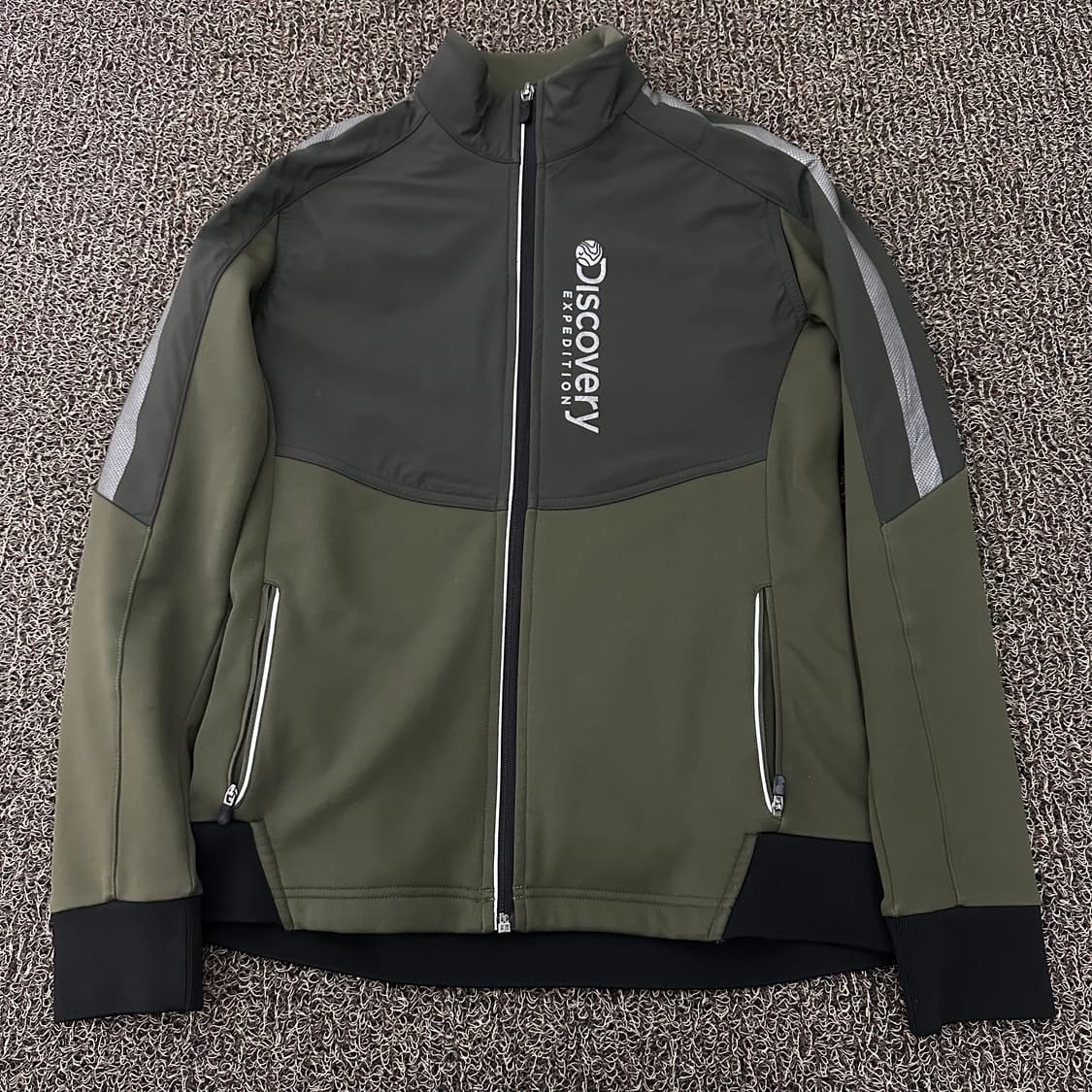 디스커버리 기모 집업 카키 100(L) 상품이미지1