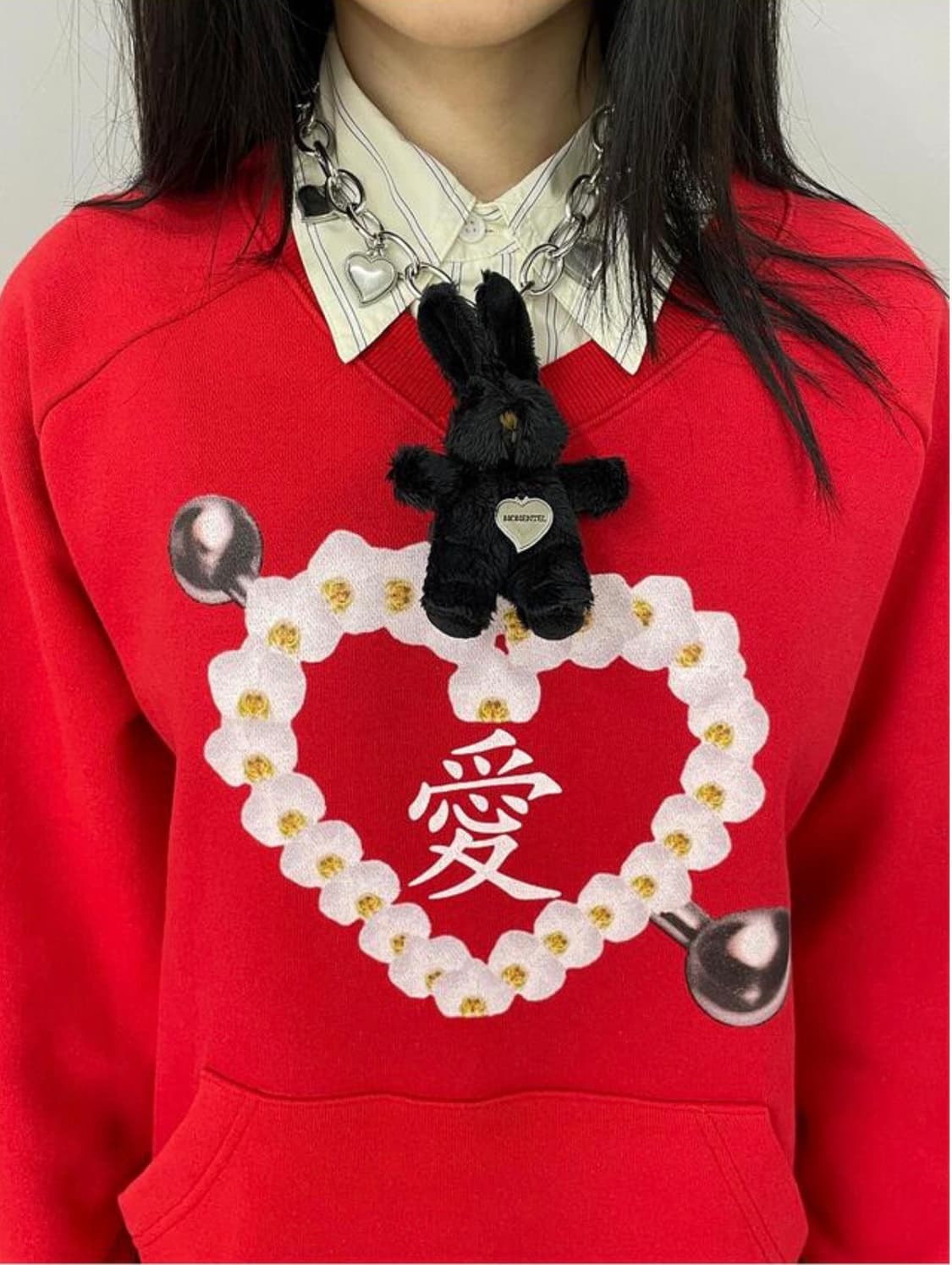 모멘텔 러브피어싱 맨투맨 상품이미지1