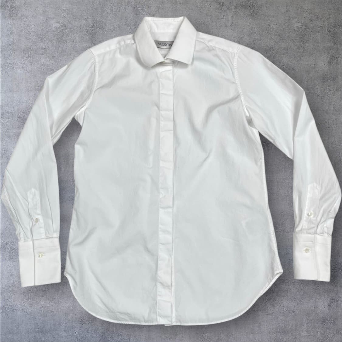 발렌티노 Valentino 화이트 히든버튼 카라 셔츠 40 상품이미지1