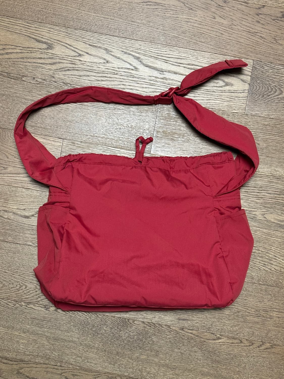 유니클로 C 소프트 퍼피 숄더백 상품이미지1