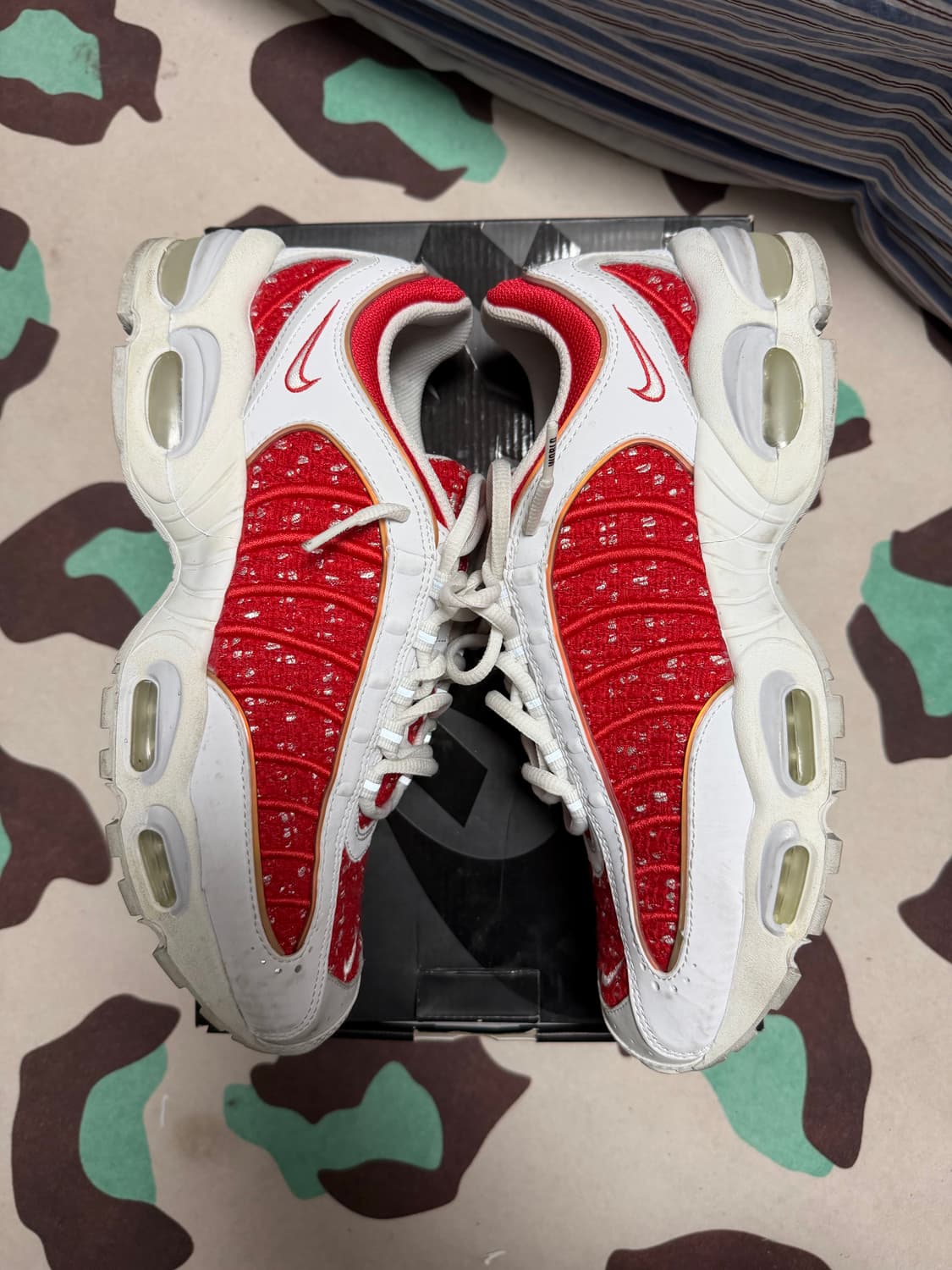 나이키 슈프림 테일윈드 상품이미지3